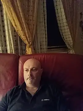 Snapshot of Alexis_Bull chatting on June 25, 11:54 pm Alexis Bull online show from June 25, 11:54 pm
