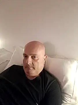 Snapshot of Alexis_Bull chatting on October 13, 9:59 pm Alexis Bull online show from October 13, 9:59 pm