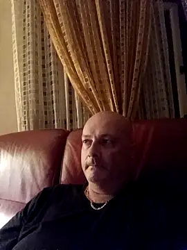 Snapshot of Alexis_Bull chatting on September 23, 9:22 pm Alexis Bull online show from September 23, 9:22 pm