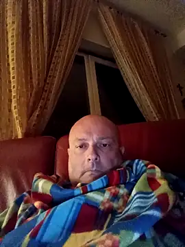 Alexis Bull online show from April 6, 10:22 pm