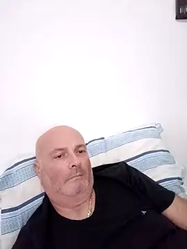 Snapshot of Alexis_Bull chatting on October 2, 1:47 pm Alexis Bull online show from October 2, 1:47 pm