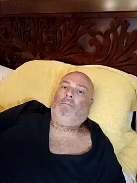 Snapshot of Alexis_Bull chatting on September 12, 5:24 pm Alexis Bull online show from September 12, 5:24 pm