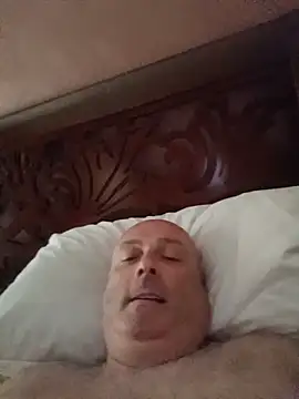Snapshot of Alexis_Bull chatting on June 9, 2:18 pm Alexis Bull online show from June 9, 2:18 pm
