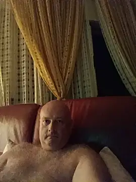 Snapshot of Alexis_Bull chatting on July 18, 10:51 pm Alexis Bull online show from July 18, 10:51 pm
