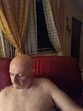 Snapshot of Alexis_Bull chatting on July 9, 11:15 pm Alexis Bull online show from July 9, 11:15 pm