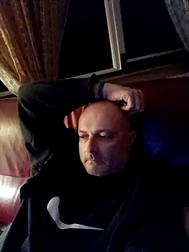 Alexis Bull online show from February 26, 11:27 pm