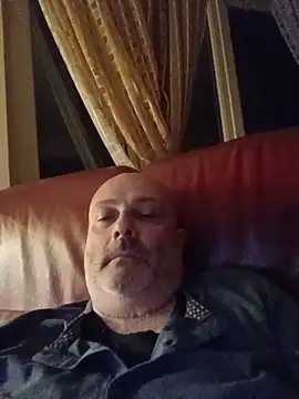Alexis Bull online show from May 15, 11:47 pm