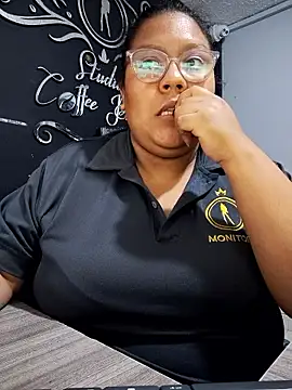 sheila ro online show from February 11, 11:15 pm