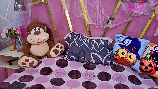 MilleyJones online show from October 25, 7:58 pm