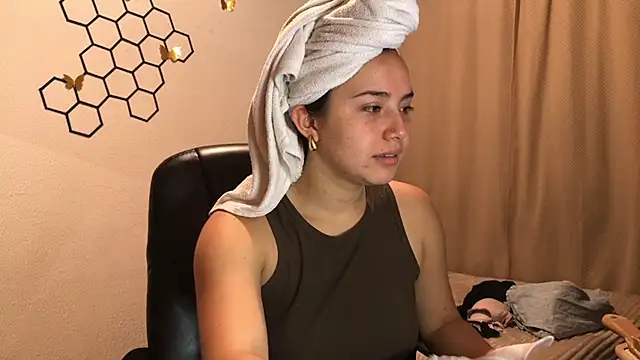 Snapshot of amelia_hall chatting on September 18, 12:08 pm amelia hall online show from September 18, 12:08 pm