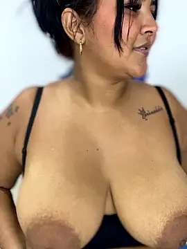 sashaoficial  online show from January 18, 8:45 pm