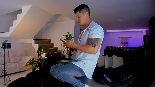 Lukas Green online show from March 15, 5:31 pm