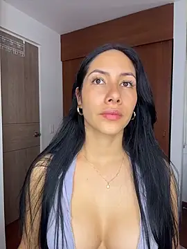 ArianaReynoldss online show from February 11, 10:20 pm