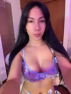 ArianaReynoldss online show from June 11, 10:12 am