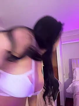 ArianaReynoldss online show from July 8, 10:05 am