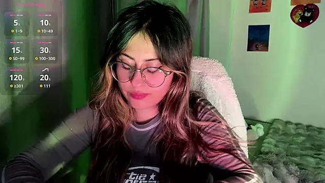 Snapshot of emma__bell_ chatting on September 8, 11:26 pm emma bell online show from September 8, 11:26 pm