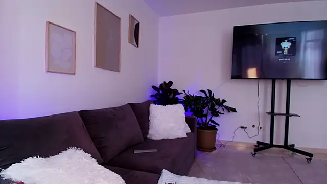 im eli1 online show from March 20, 7:26 pm