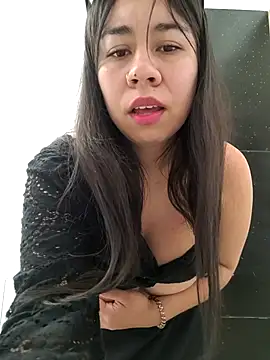 Snapshot of Yuli_Mars chatting on December 3, 4:39 pm Yuli Mars online show from December 3, 4:39 pm