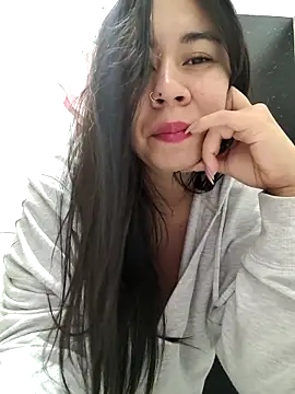 Snapshot of Yuli_Mars chatting on November 15, 3:43 am Yuli Mars online show from November 15, 3:43 am