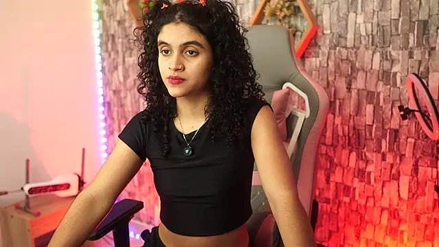 bonniie 98  online show from January 6, 10:25 pm