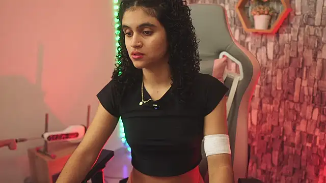 bonniie 98  online show from December 18, 9:07 pm