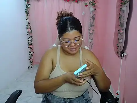 natalietits1 online show from September 25, 5:41 pm