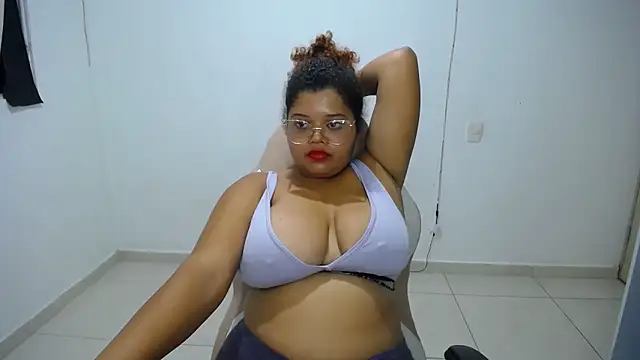 natalietits1 online show from February 22, 4:15 am