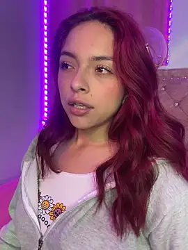 Snapshot of Young_Lau_ chatting on March 23, 2:48 am Young Lau online show from March 23, 2:48 am