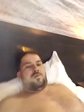 iunutmi online show from October 6, 7:36 pm