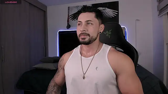 santi aesthetic online show from March 26, 2:43 am