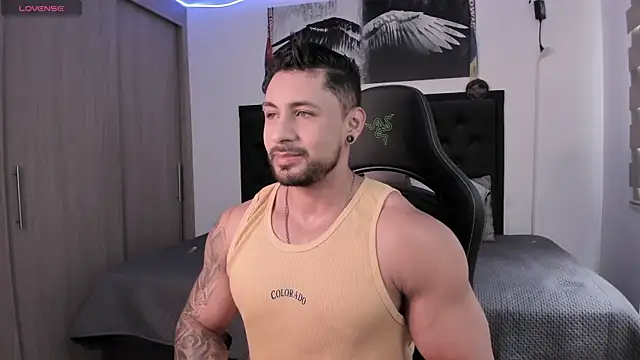 santi aesthetic online show from November 6, 5:06 pm