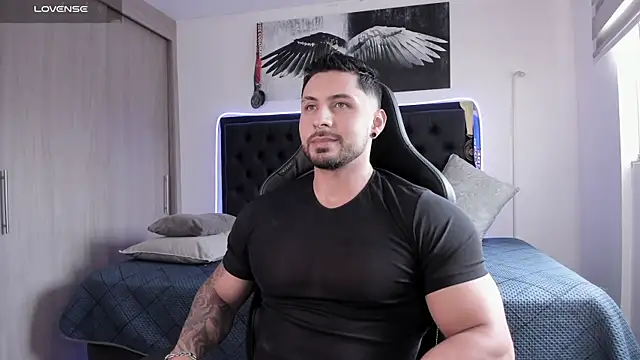 santi aesthetic online show from March 30, 9:05 pm