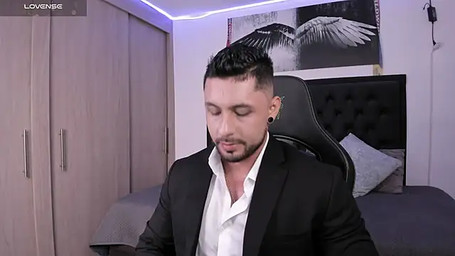 santi aesthetic online show from October 8, 3:41 am