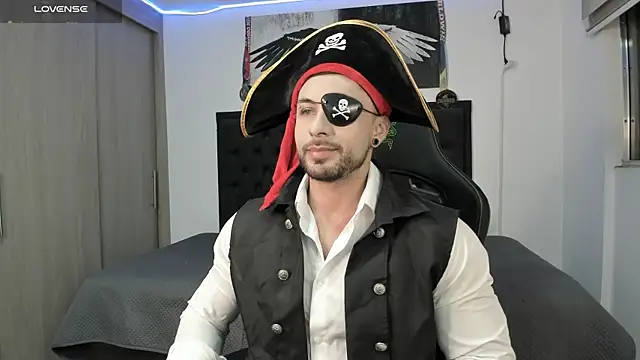 santi aesthetic online show from October 31, 2:19 am