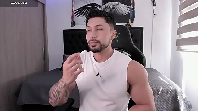 santi aesthetic online show from January 9, 4:36 pm