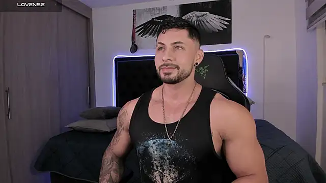 santi aesthetic online show from March 15, 1:23 am