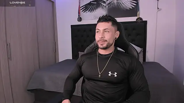 santi aesthetic online show from October 24, 3:38 am