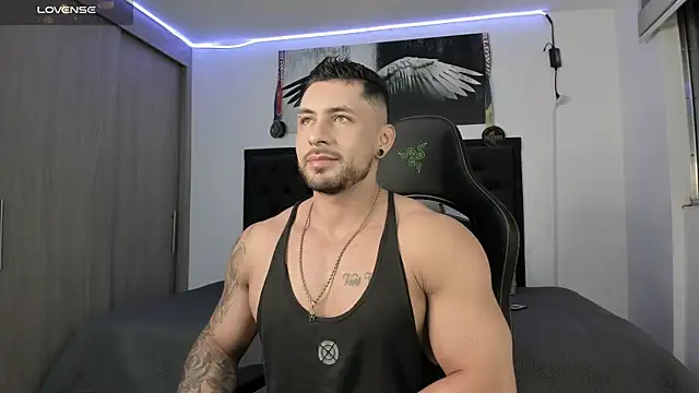 santi aesthetic online show from October 26, 3:18 am