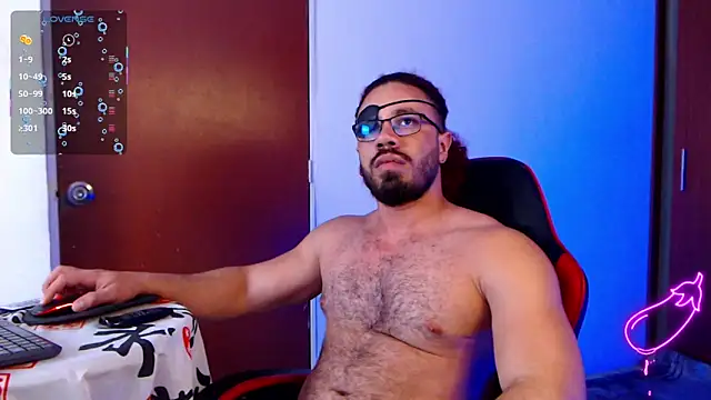Snapshot of pirata_fitness chatting on June 2, 2:50 pm pirata fitness online show from June 2, 2:50 pm
