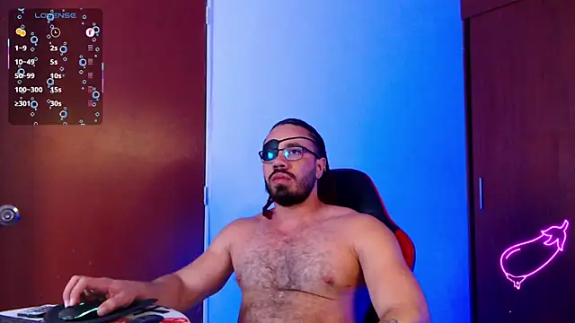 Snapshot of pirata_fitness chatting on June 6, 9:47 am pirata fitness online show from June 6, 9:47 am