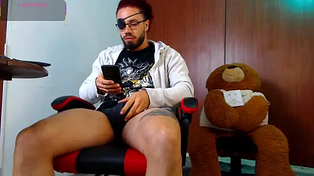 Snapshot of pirata_fitness chatting on September 9, 8:24 am pirata fitness online show from September 9, 8:24 am