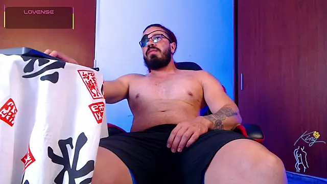 Snapshot of pirata_fitness chatting on July 16, 2:25 pm pirata fitness online show from July 16, 2:25 pm