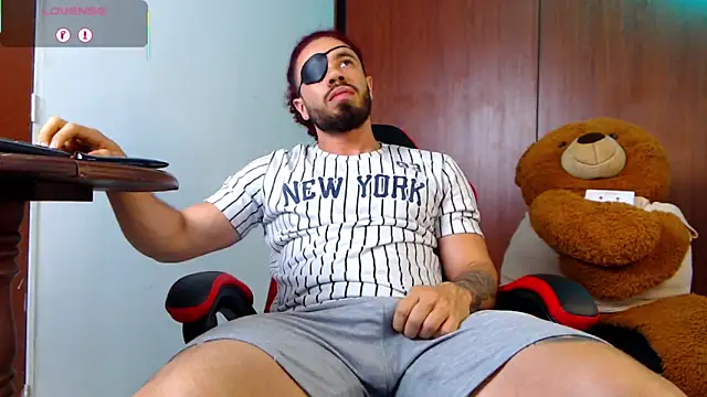 Snapshot of pirata_fitness chatting on September 8, 7:13 pm pirata fitness online show from September 8, 7:13 pm