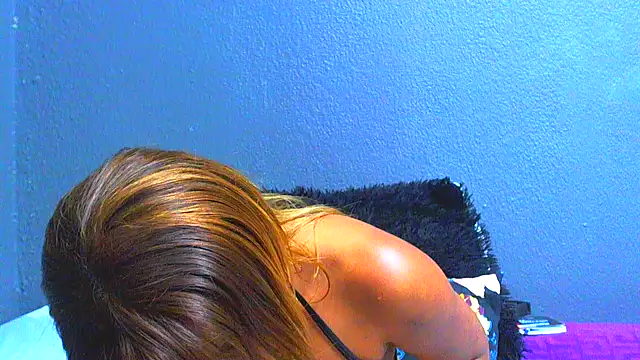 SMALLBOOBSXX online show from May 9, 5:11 am