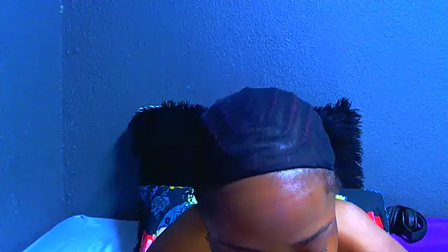 Snapshot of SMALLBOOBSXX chatting on July 6, 5:36 am SMALLBOOBSXX online show from July 6, 5:36 am