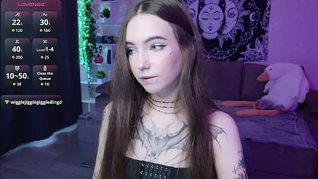Snapshot of naugghtynikki chatting on September 12, 4:56 am naugghtynikki online show from September 12, 4:56 am