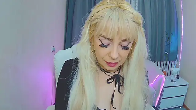 KatrinaCharm online show from November 7, 7:24 am