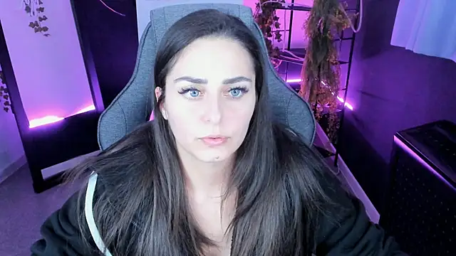 ValeriiMills online show from October 15, 4:04 pm