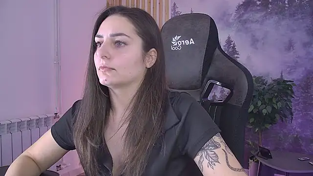 ValeriiMills online show from February 14, 2:50 pm