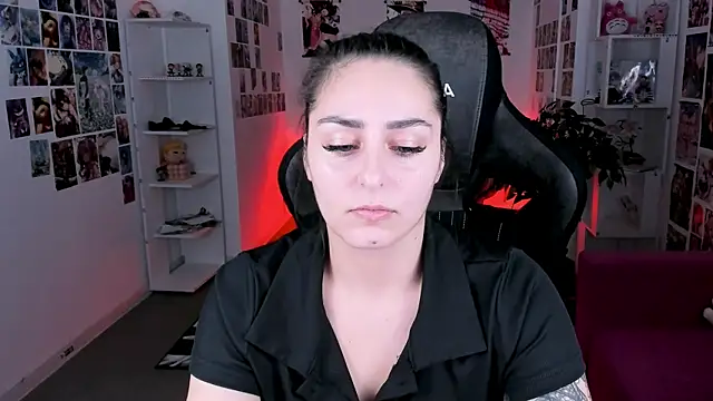 ValeriiMills online show from January 15, 2:42 pm